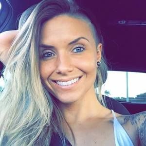 Meet your Posher, Shaina